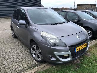 Renault Scenic  picture 2