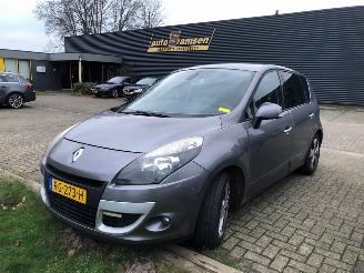  Renault Scenic  2009/8