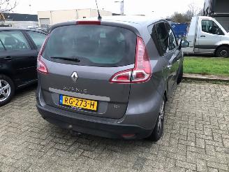 Renault Scenic  picture 4