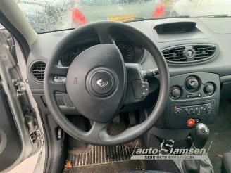 Renault Clio Clio III (BR/CR), Hatchback, 2005 / 2014 1.2 16V TCe 100 picture 8