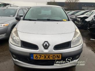 Renault Clio Clio III (BR/CR), Hatchback, 2005 / 2014 1.2 16V TCe 100 picture 2