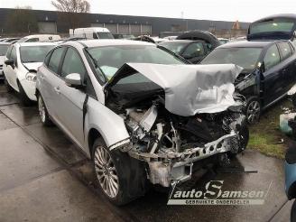 Vrakbiler auto Ford Focus Focus 3, Hatchback, 2010 / 2020 1.6 Ti-VCT 16V 105 2011/6