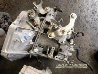 Suzuki Celerio Celerio (LF), Hatchback 5-drs, 2014 1.0 12V Dualjet picture 18