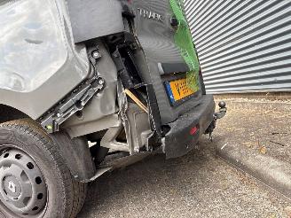 Renault Trafic Trafic (1FL/2FL/3FL/4FL) Van 2014 - 1.6 dCi Twin Turbo Bestel  Diesel 1.598cc 89kW (121pk) FWD 2015-07  R9M413; R9MH4 picture 12