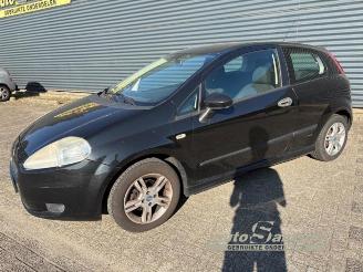Fiat Grande Punto Grande Punto (199), Hatchback, 2005 1.2 picture 2