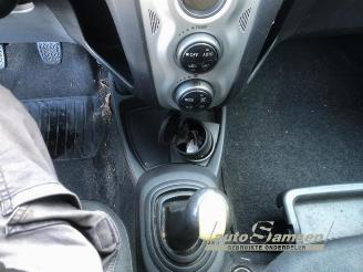 Toyota Yaris Yaris II (P9), Hatchback, 2005 / 2014 1.3 16V VVT-i picture 5