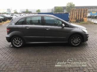 Mercedes B-klasse B (W245), Hatchback, 2005 / 2011 1.7 B-180 16V picture 3