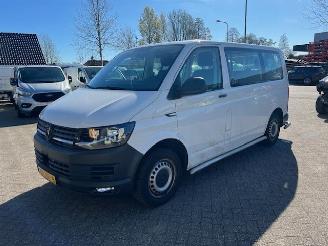 uszkodzony samochody osobowe Volkswagen Transporter 2.0 TDI 110KW  KOMBI AUTM. BRIEF PKW 8P KLIMA EURO6 2017/6