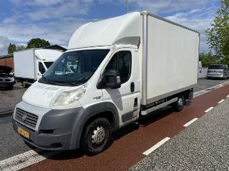 Schade bestelwagen Fiat Ducato 2.3 MJ 96KW KOFFER LAADLEP LBW KLIMA EURO5 2012/3