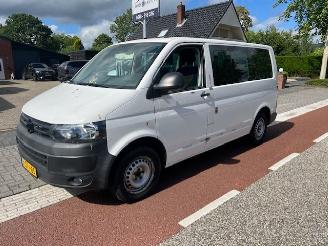 krockskadad bil auto Volkswagen Transporter 2.0 TDI 84KW KOMBI PERSONENBUS BRIEF 8P  KLIMA 2013/9