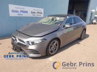 Coche siniestrado Mercedes A-klasse A Limousine (177.1), Sedan, 2018 / 2026 1.3 A-180 Turbo 2020/4