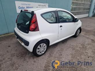 Vrakbiler auto Peugeot 107 107, Hatchback, 2005 / 2014 1.0 12V 2013/8