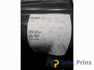 Coche siniestrado Volkswagen Polo Polo V (6R), Hatchback, 2009 / 2017 1.2 TSI 16V BlueMotion Technology 2016/12