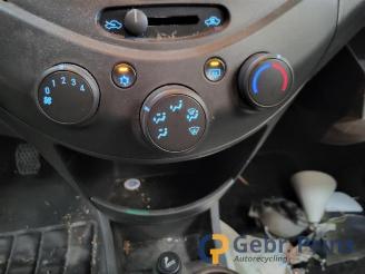 Chevrolet Spark Spark (M300), Hatchback, 2010 1.0 16V Bifuel picture 6