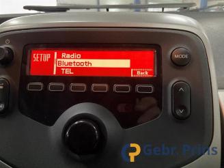 Peugeot 108 108, Hatchback, 2014 1.0 12V picture 8