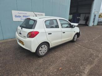 Coche siniestrado Mitsubishi Space-star Space Star (A0), Hatchback, 2012 1.0 12V 2014/11