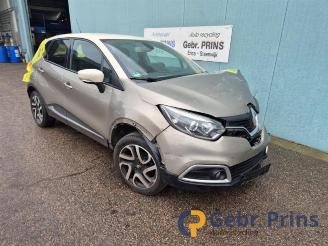 Uttjänta bilar auto Renault Captur Captur (2R), SUV, 2013 0.9 Energy TCE 12V 2016/4