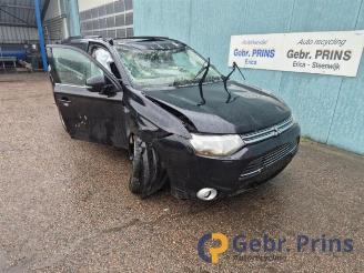 Démontage voiture Mitsubishi Outlander Outlander (GF/GG), SUV, 2012 / 2022 2.0 16V PHEV 4x4 2013/12