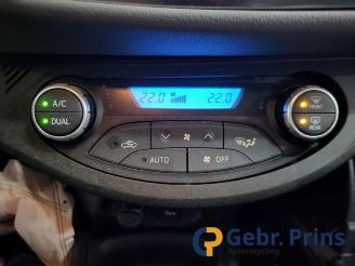 Toyota Yaris Yaris III (P13), Hatchback, 2010 / 2020 1.5 16V Hybrid picture 10