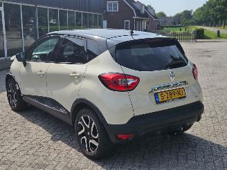 Renault Captur 0.9 Energy TCE 12V SUV  Benzine 898cc 66kW (90pk) FWD picture 3