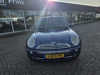 Mini One 1.6 16V One Cabrio  Benzine 1.598cc 66kW (90pk) FWD picture 3