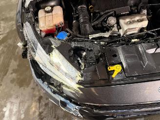 Ford Focus 1.0 Ti-VCT EcoBoost 12V 100 Hatchback  Benzine 998cc 74kW (101pk) FWD picture 4