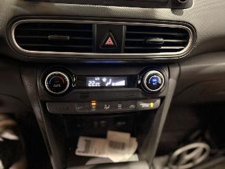 Hyundai Kona 1.0 T-GDI 12V SUV  Benzine 998cc 88kW (120pk) FWD picture 14