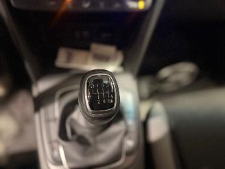 Hyundai Kona 1.0 T-GDI 12V SUV  Benzine 998cc 88kW (120pk) FWD picture 13