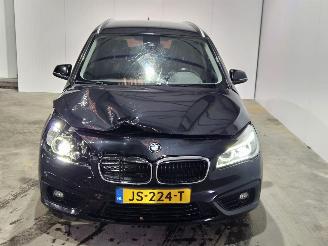 BMW 2-serie 7-Seats 218i 1.5 TwinPower Turbo 12V MPV  Benzine 1.499cc 100kW (136pk) FWD picture 4