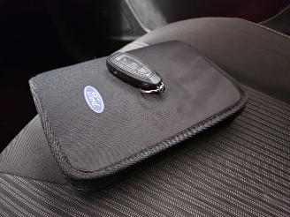 Ford Focus 1.6 TDCi ECOnetic Combi/o  Diesel 1.560cc 77kW (105pk) picture 17