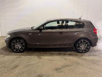 BMW 1-serie 116i 1.6 16V Hatchback 2Dr Benzine 1.597cc 90kW (122pk) RWD picture 6