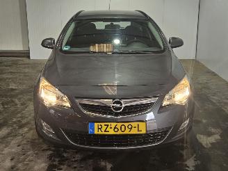Opel Astra SPORTS TOURER 1.4 16V ecoFLEX Combi/o  Benzine 1.398cc 74kW (101pk) FWD picture 4