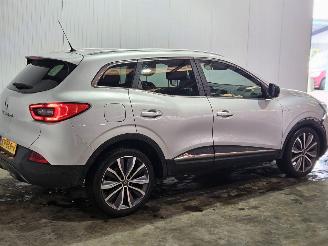 krockskadad bil auto Renault Kadjar 1.2 Energy TCE 130 SUV  Benzine 1.197cc 96kW (131pk) FWD 2016/12
