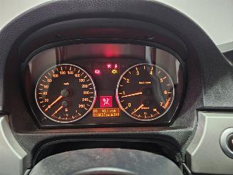 BMW 3-serie 318i 16V Combi/o  Benzine 1.995cc 95kW (129pk) RWD picture 13