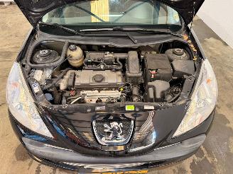 Peugeot 206+ 1.4 XS Hatchback  Benzine 1.360cc 55kW (75pk) FWD picture 7