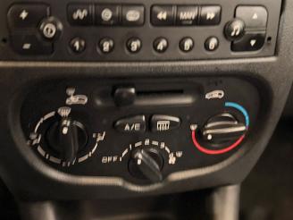 Peugeot 206+ 1.4 XS Hatchback  Benzine 1.360cc 55kW (75pk) FWD picture 19