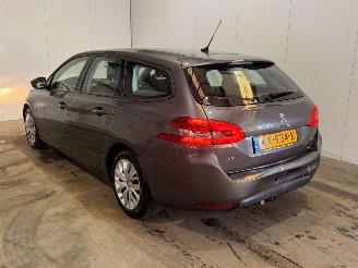 skadebil auto Peugeot 308 1.2 12V e-THP PureTech 110 Combi/o 4Dr Benzine 1.199cc 81kW (110pk) FWD 2016/12