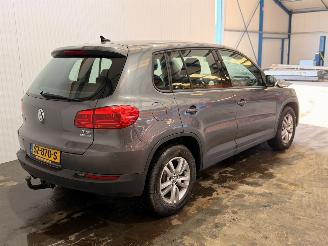 Volkswagen Tiguan 1.4 TSI 16V SUV  Benzine 1,390cc 90kW (122pk) FWD picture 2