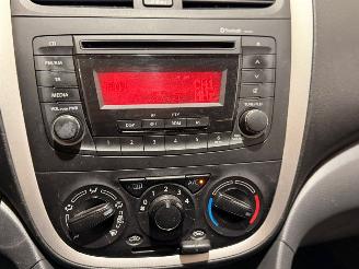 Suzuki Celerio 1.0 12V Dualjet Hatchback 4Dr Benzine 996cc 50kW (68pk) FWD picture 14