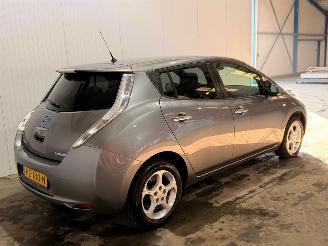 skadebil auto Nissan Leaf Leaf Hatchback  Elektrisch  80kW (109pk) FWD 2016/1