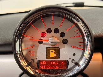 Mini Mini 1.6 16V One Hatchback  Benzine 1.598cc 55kW (75pk) FWD picture 15