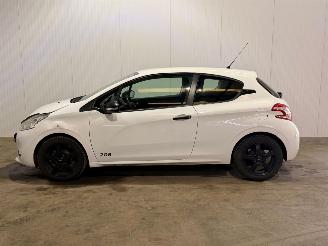 Peugeot 208 1.0 Vti 12V PureTech Hatchback  Benzine 999cc 50kW (68pk) FWD picture 6