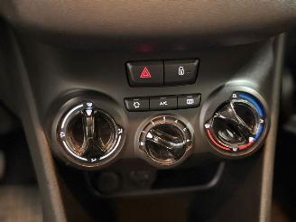 Peugeot 208 1.0 Vti 12V PureTech Hatchback  Benzine 999cc 50kW (68pk) FWD picture 16