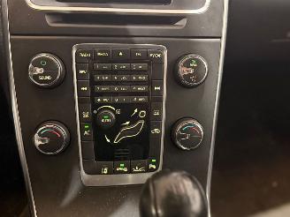 Volvo V-60 1.6 T3 16V Combi/o  Benzine 1,598cc 110kW (150pk) FWD picture 13