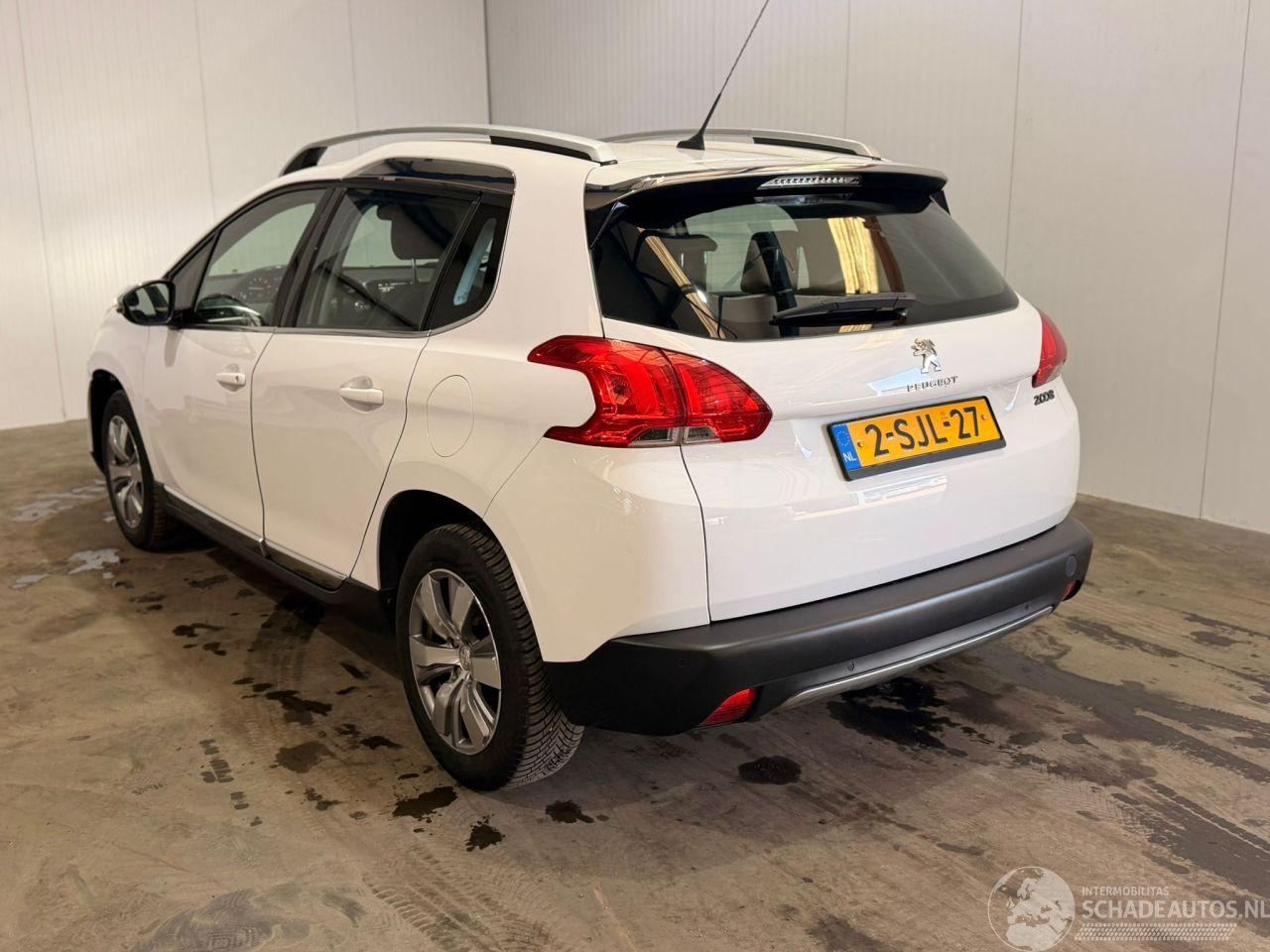 Peugeot 2008 1.2 Vti 12V PureTech 82 MPV  Benzine 1.199cc 60kW (82pk) FWD