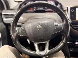 Peugeot 2008 1.2 Vti 12V PureTech 82 MPV  Benzine 1.199cc 60kW (82pk) FWD picture 18