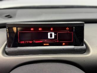 Citroën C4 cactus 1.2 PureTech 82 12V Hatchback 4Dr Benzine 1.199cc 60kW (82pk) FWD picture 12