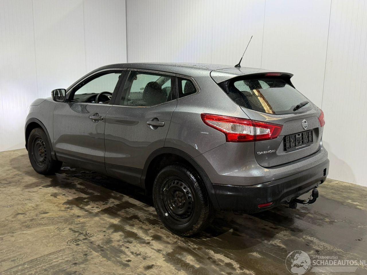 Nissan Qashqai 1.2 Benzine grijs 1197CC