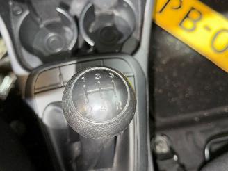 Kia Picanto 1.0 12V Hatchback  Benzine 998cc 49kW (67pk) FWD picture 11