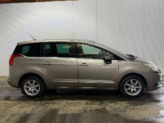 Peugeot 5008 1.6 VTI 16V MPV  Benzine 1.598cc 88kW (120pk) FWD picture 2